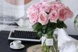玫瑰怎么插花瓶，选用宽口径花瓶作为插花基质